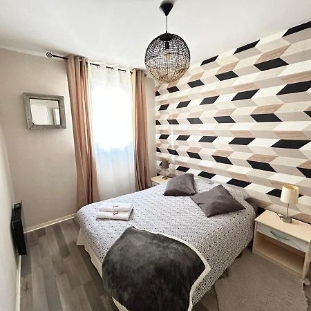 Spacieux Duplex Pres Des Quais De Seine Linge Maison Fourni Parking Gratuit 4 Chambres Bienvenue A Vous Rouen Extérieur photo
