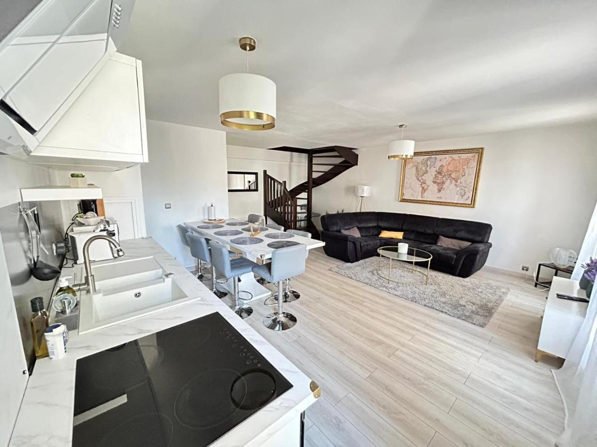 Spacieux Duplex Pres Des Quais De Seine Linge Maison Fourni Parking Gratuit 4 Chambres Bienvenue A Vous Rouen Extérieur photo